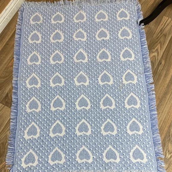 Blue and White Heart Pattern Rug - Picture 3 of 4